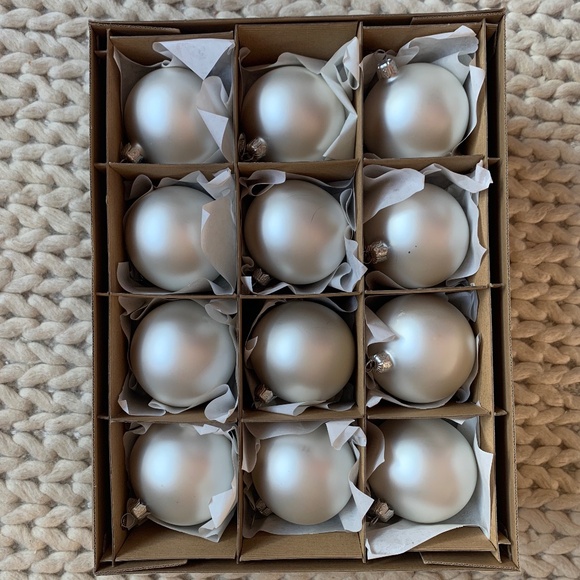 Balsam Hill Essentials European Ornaments, set of 12, matte white - Picture 1 of 5